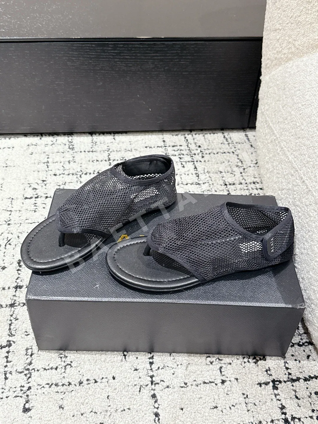 알라이아 메시 피쉬넷 발레 슈즈 상세 이미지 3