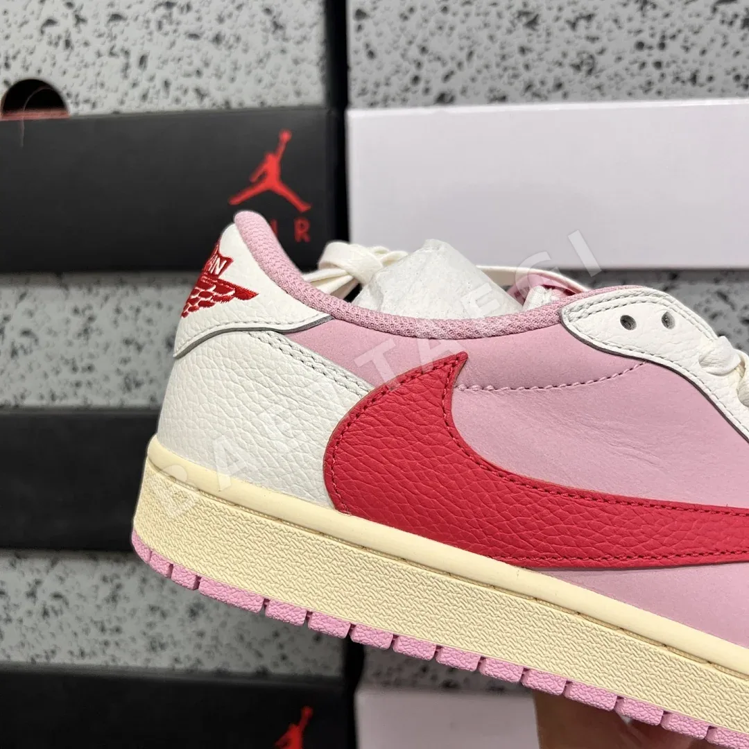 나이키 [FK] 조던 1 레트로 로우 OG SP IQ7604-101 201269 Nike Jordan 1 Retro Low OG SP 상세 이미지 7