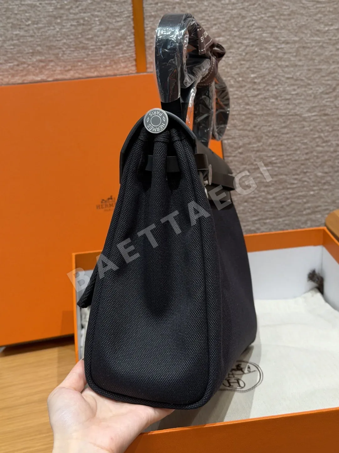 에르메스 하버 캔버스 가죽 숄더백 상세 이미지 4