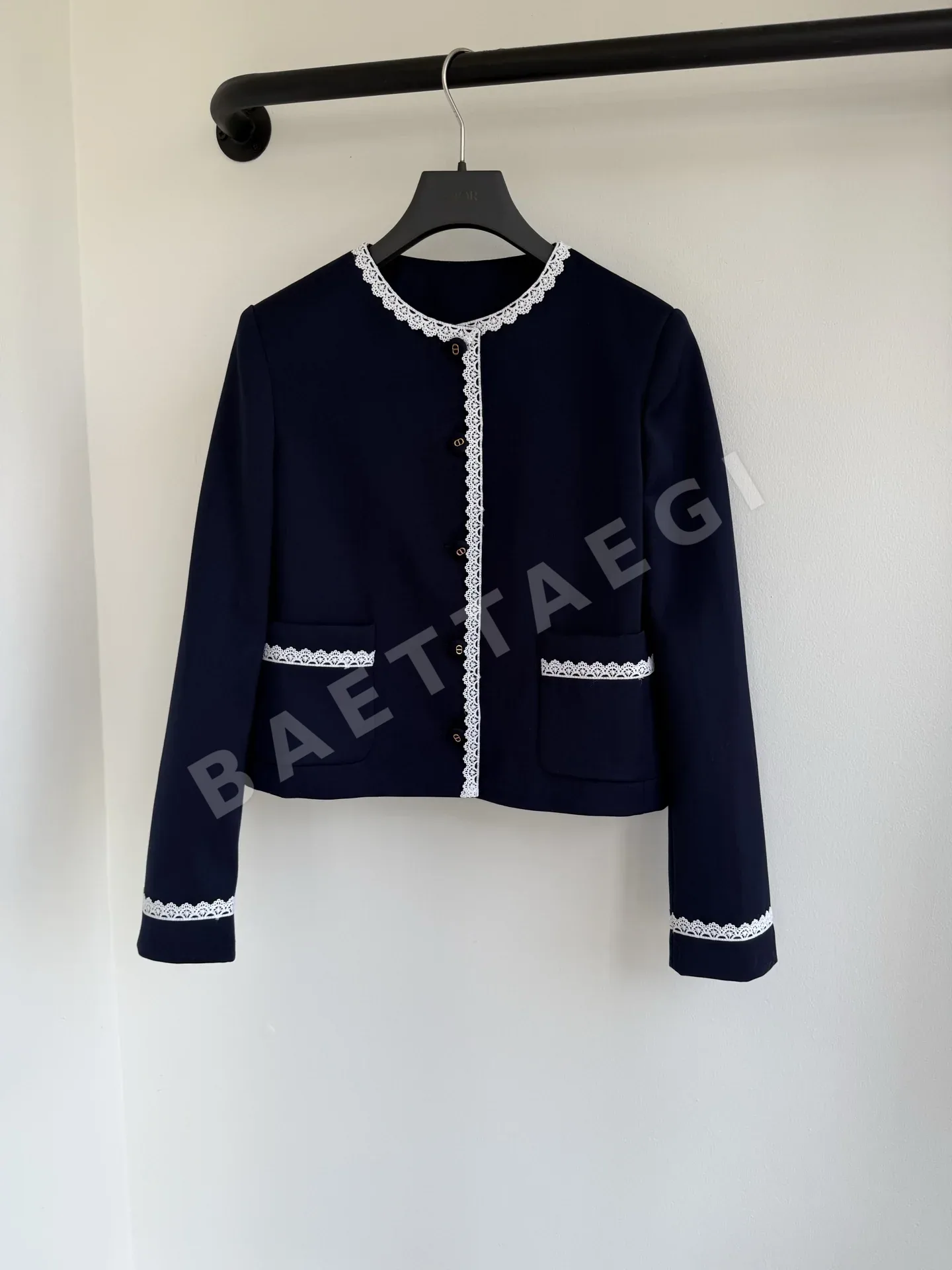 디올 크루넥 더블 포켓 퀼팅 여성 자켓 92393