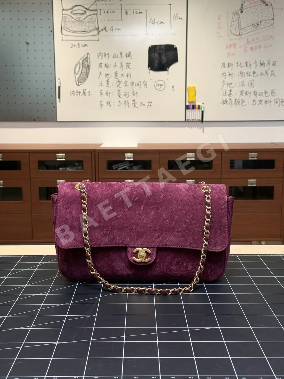 샤넬 26b 스몰 마우스캡 디아 플럼 레드 가방 143453