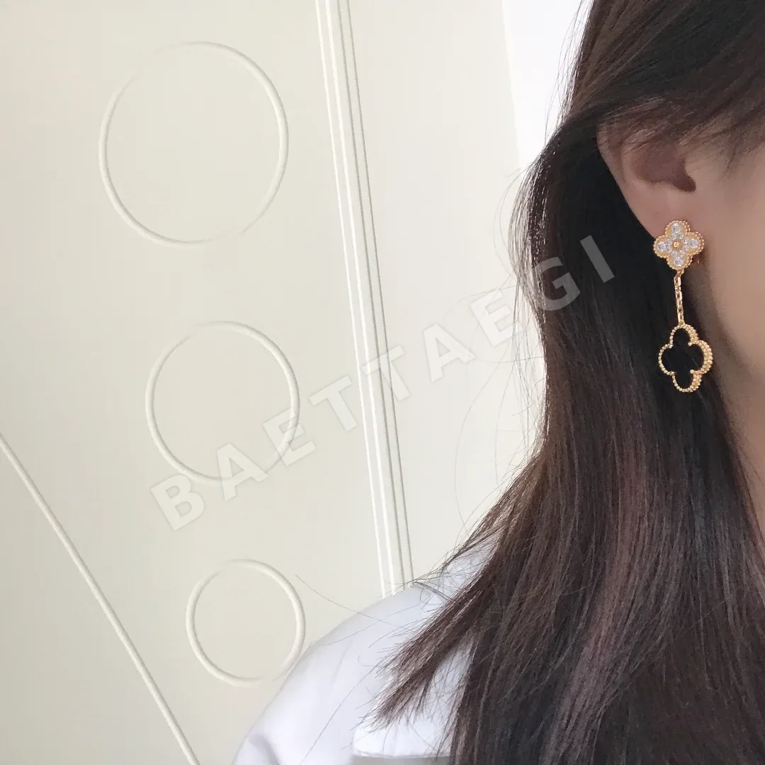 반클리프앤아펠 더블 플라워 블랙 자개 다이아몬드 귀걸이 상세 이미지 2