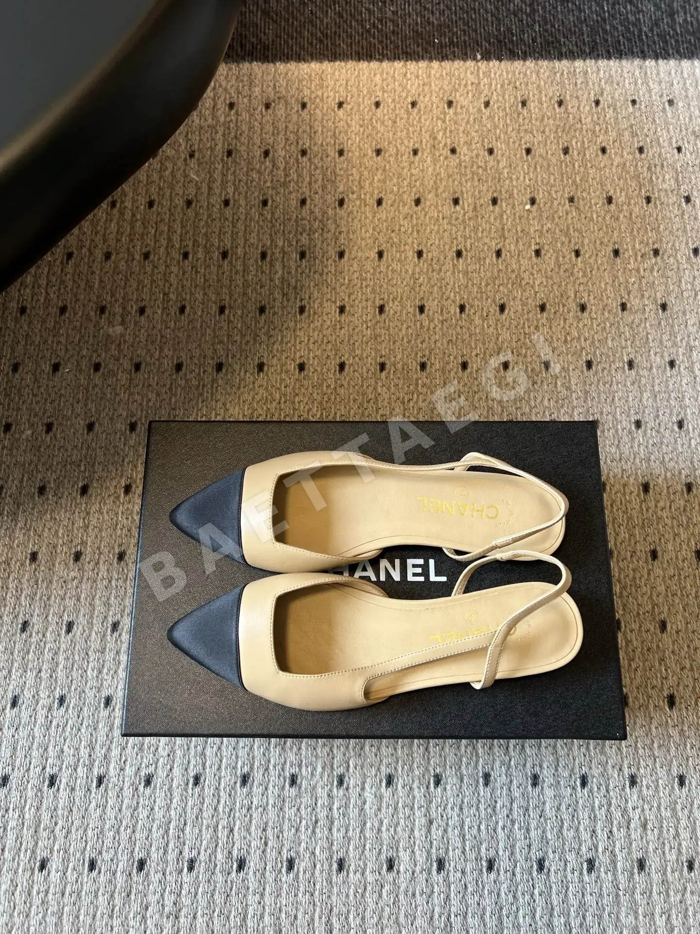 샤넬 포인티드토 컬러블록 오픈백 플랫 상세 이미지 6