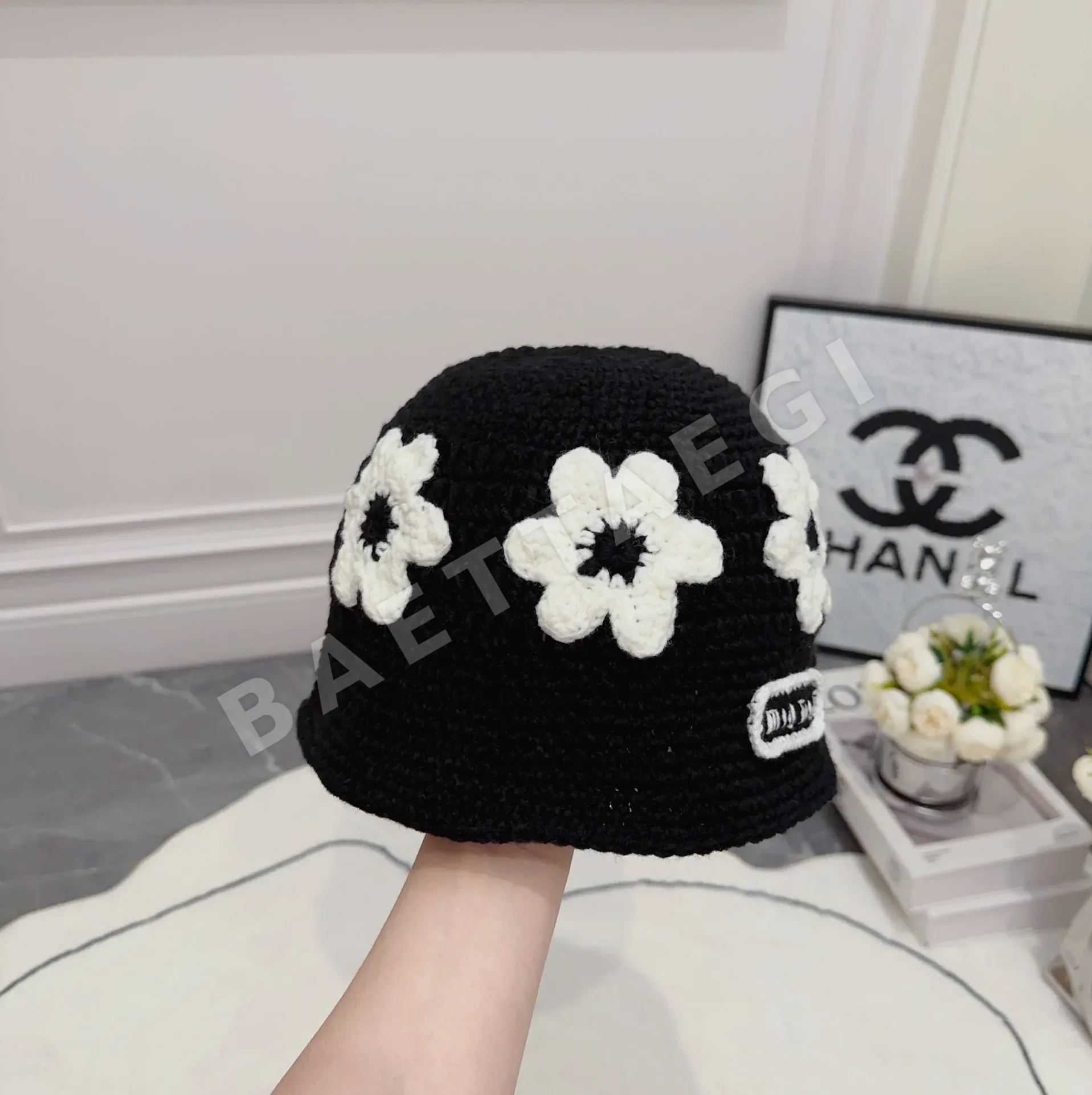 미우미우 모자 81127 Miu Miu Cap 상세 이미지 4