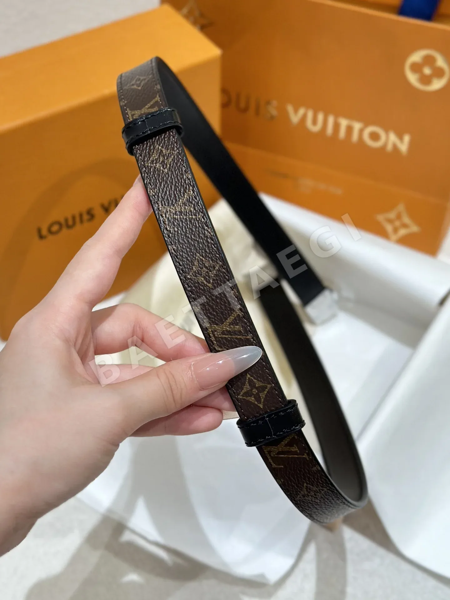 루이비통 LV GO-14 메탈 버클 여성 벨트 상세 이미지 9
