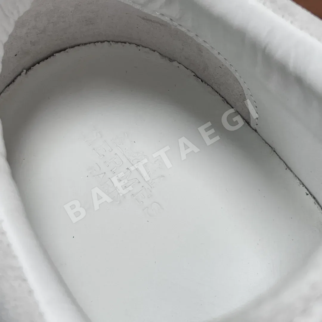 에르메스 스니커즈 남성 스웨이드 가죽 웹 스트라이프 디테일 상세 이미지 7