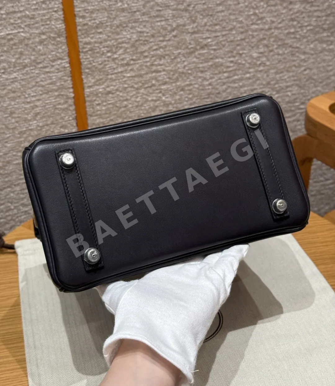 에르메스 버킨 25 블랙 가방 상세 이미지 5