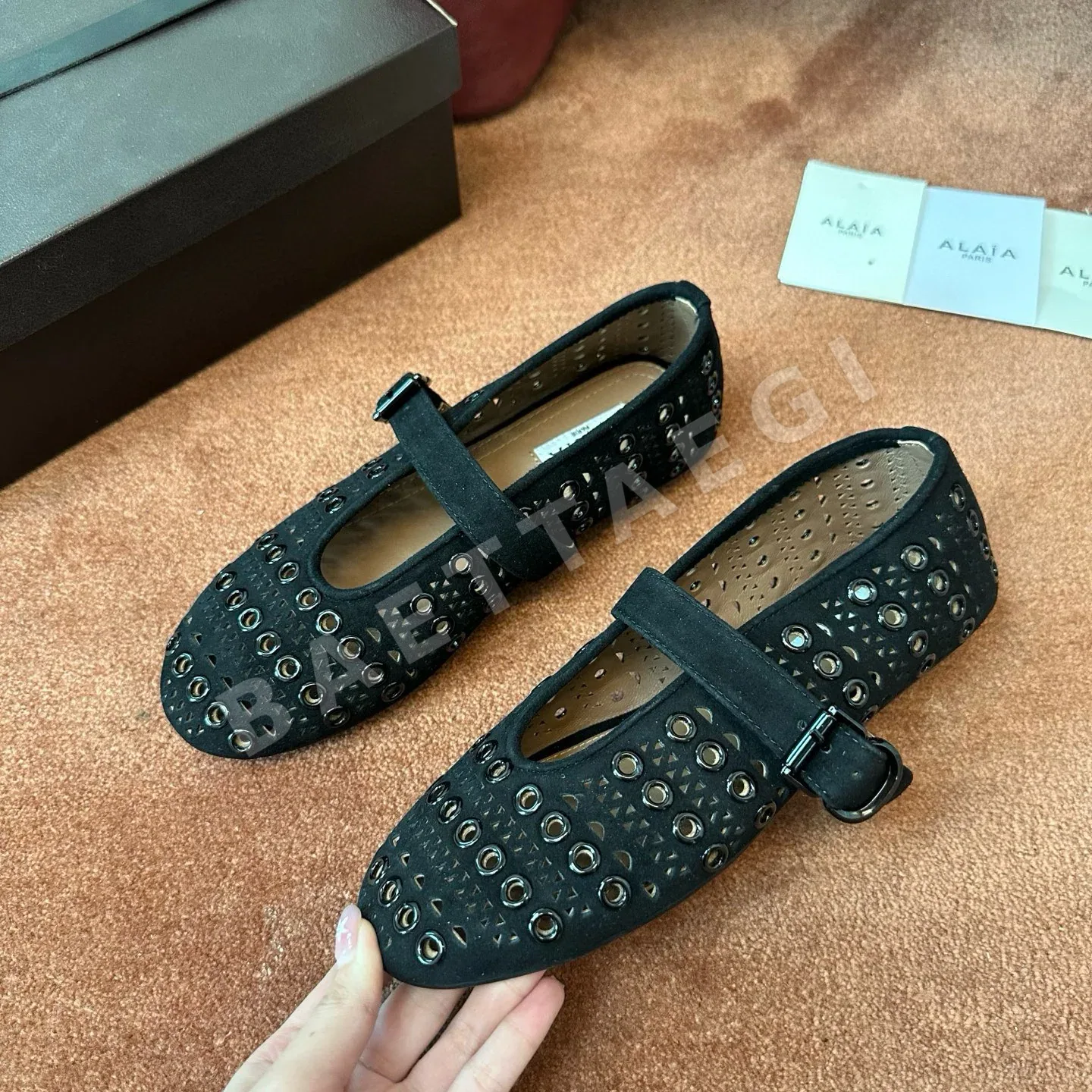 알라이아 메시 짜임 발레 슈즈 상세 이미지 2