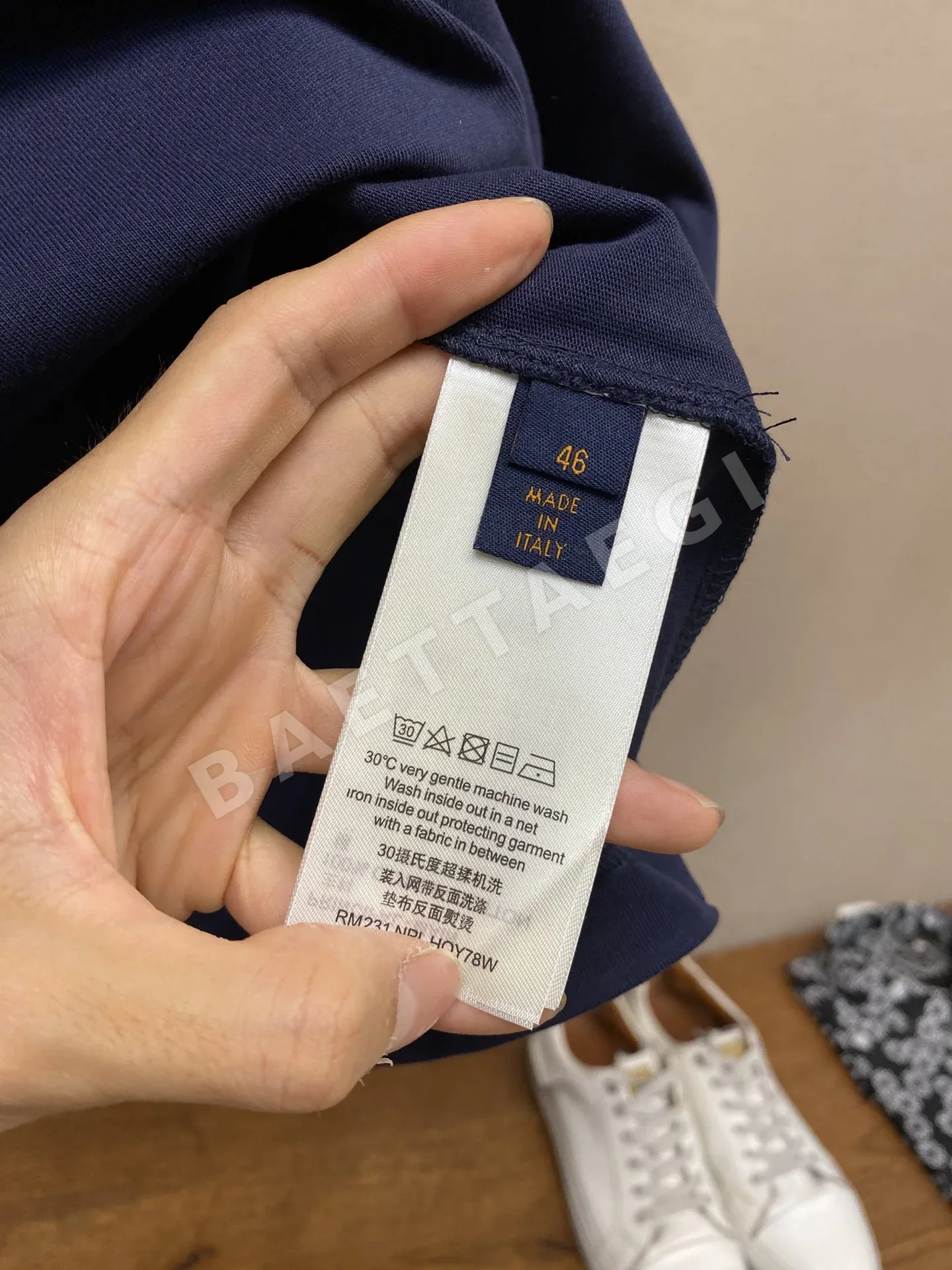 루이비통 모노그램 그라데이션 코튼 반팔티셔츠 상세 이미지 8