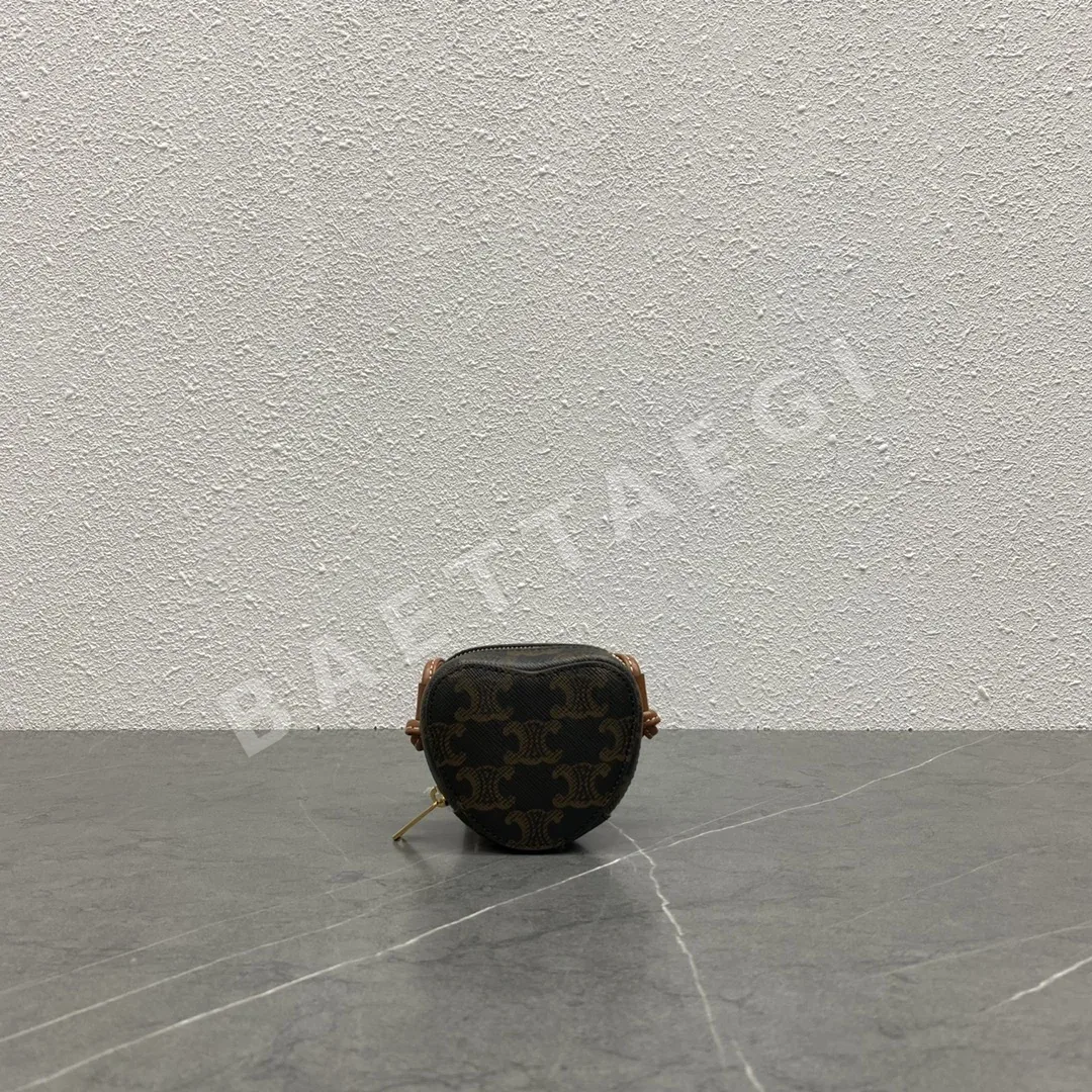 셀린느 하트 모노그램 가방 149894