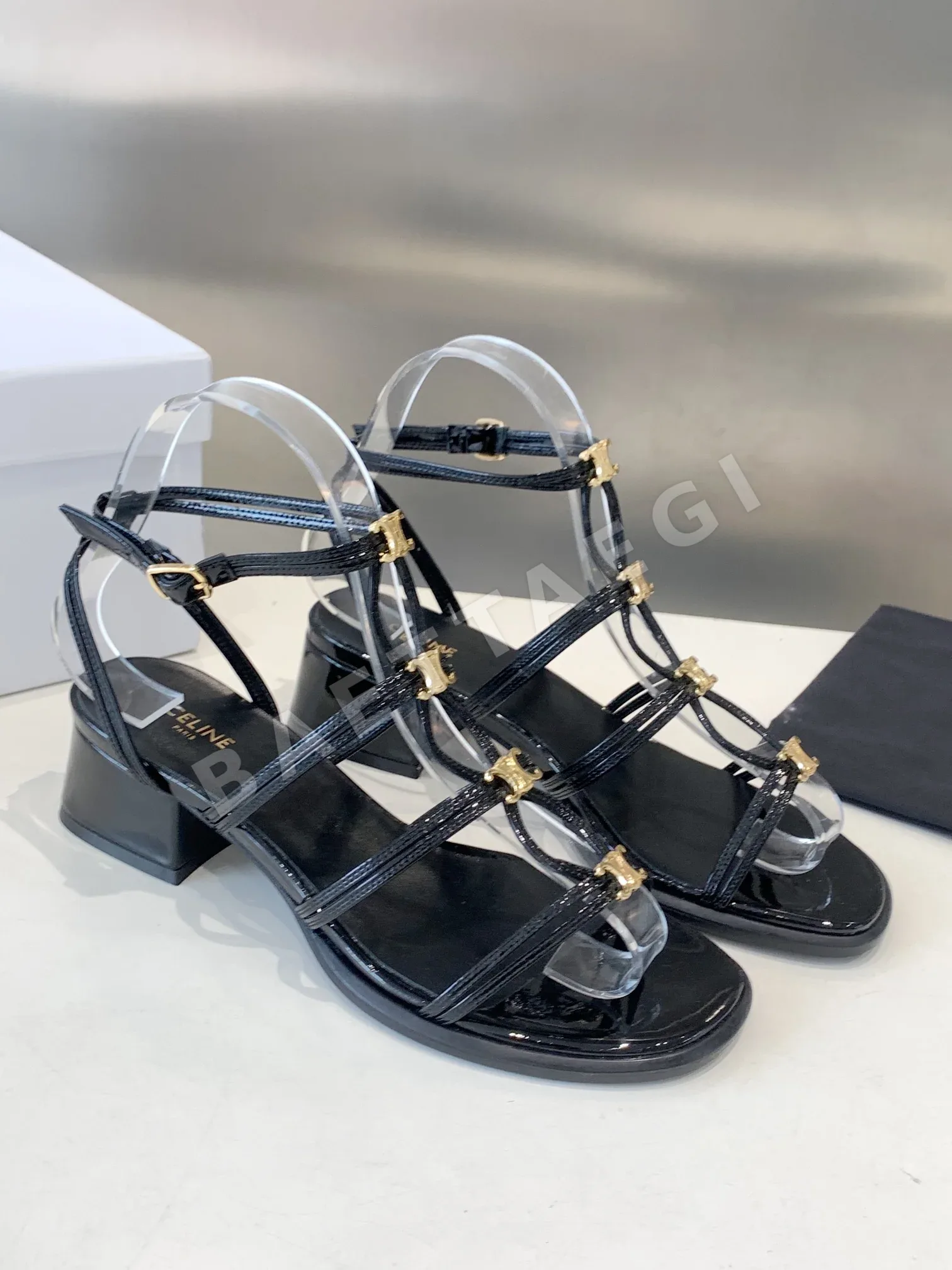 셀린느 로만 청키힐 샌들 8937 상세 이미지 2