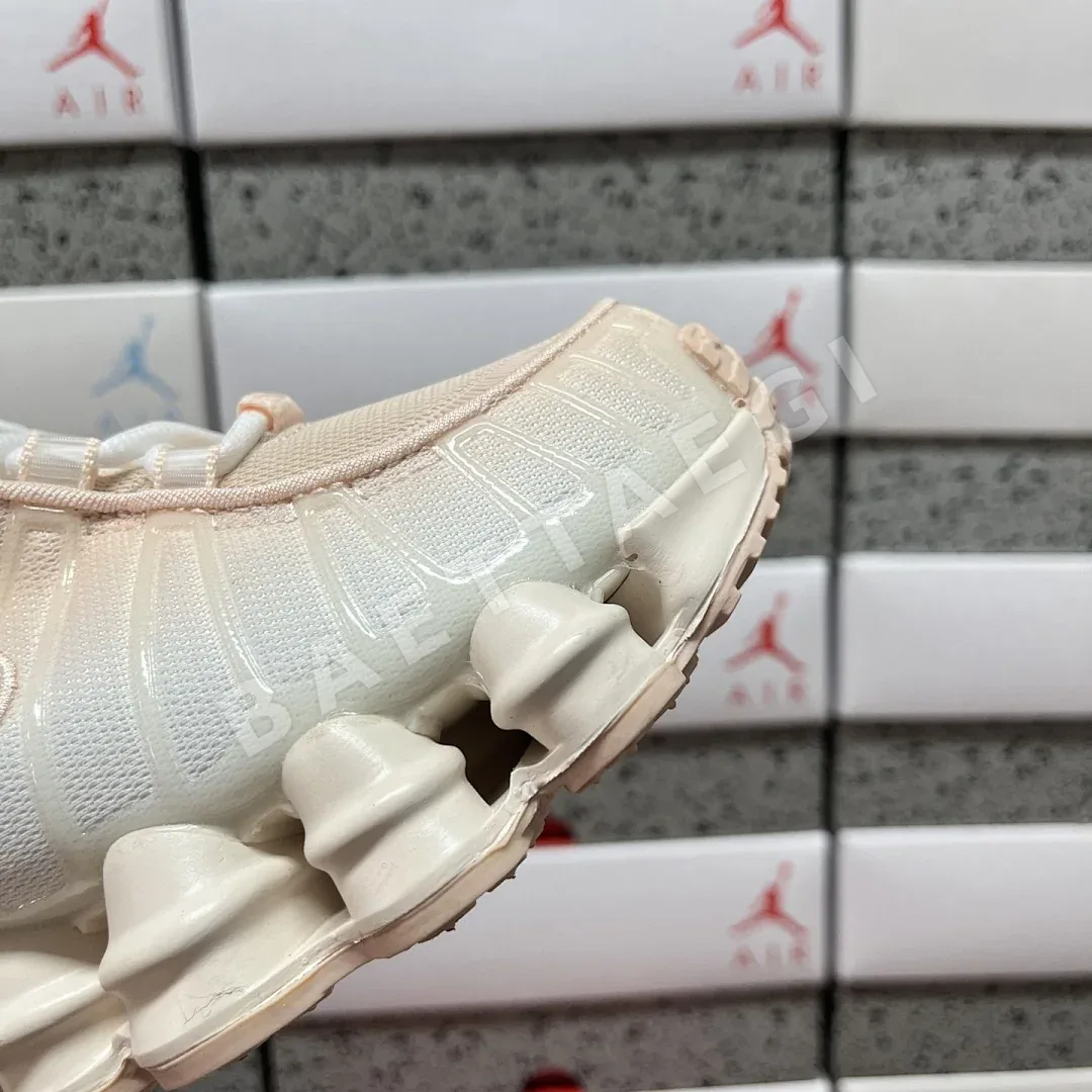 나이키 [WM] 샥스 TL IH5075-219 201136 Nike Shox TL Pearl White 상세 이미지 9