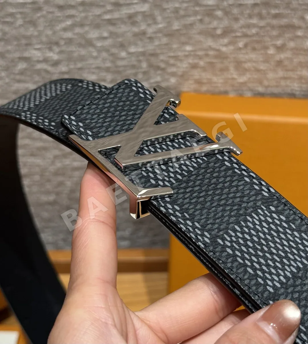 루이비통 디멘션 40mm 리버시블 벨트 상세 이미지 4