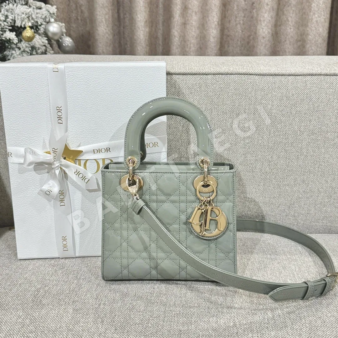 디올 라임 20 플랩 가방 상세 이미지 3