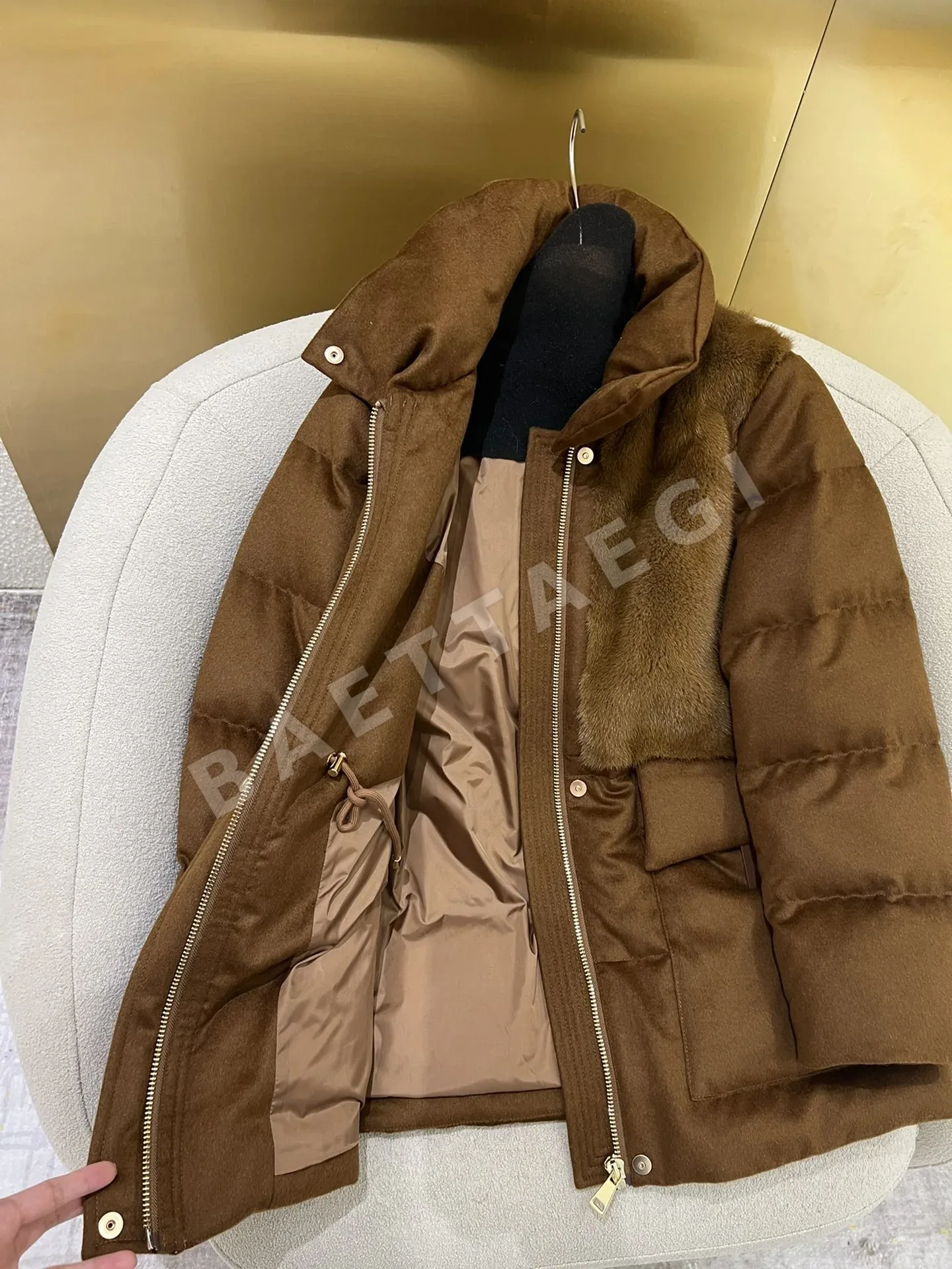 로로피아나 캐러멜 여성 자켓 상세 이미지 4