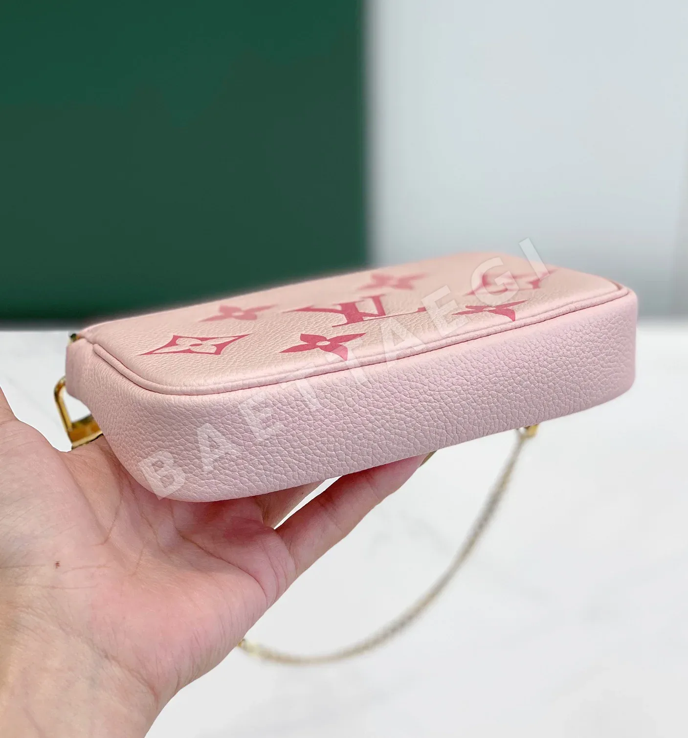 루이비통 모나리자 핑크 그라데이션 가방 상세 이미지 7