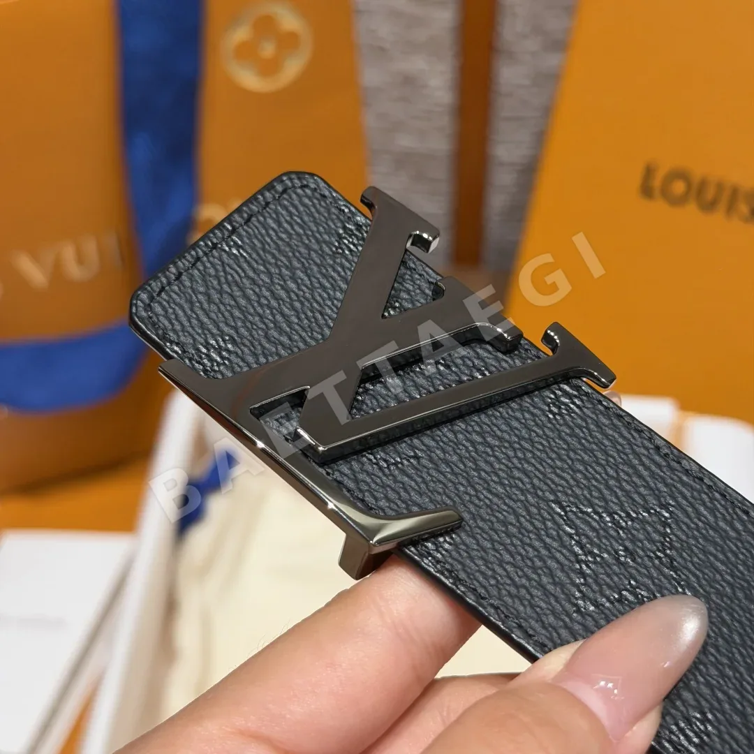 루이비통 이니셜 미드나이트 40mm 리버시블 벨트 상세 이미지 6