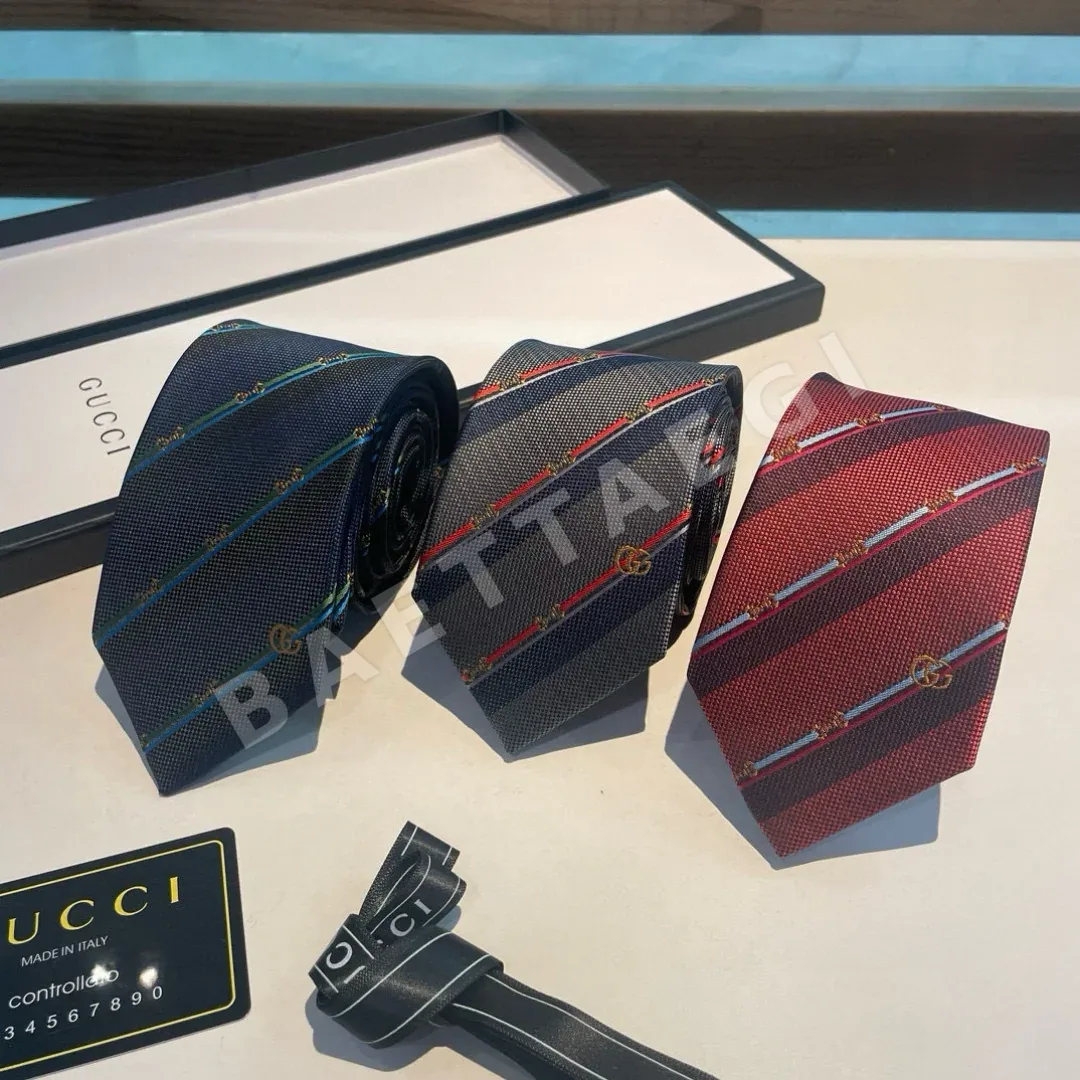 구찌 GG 로고 자카드 실크 넥타이 159260