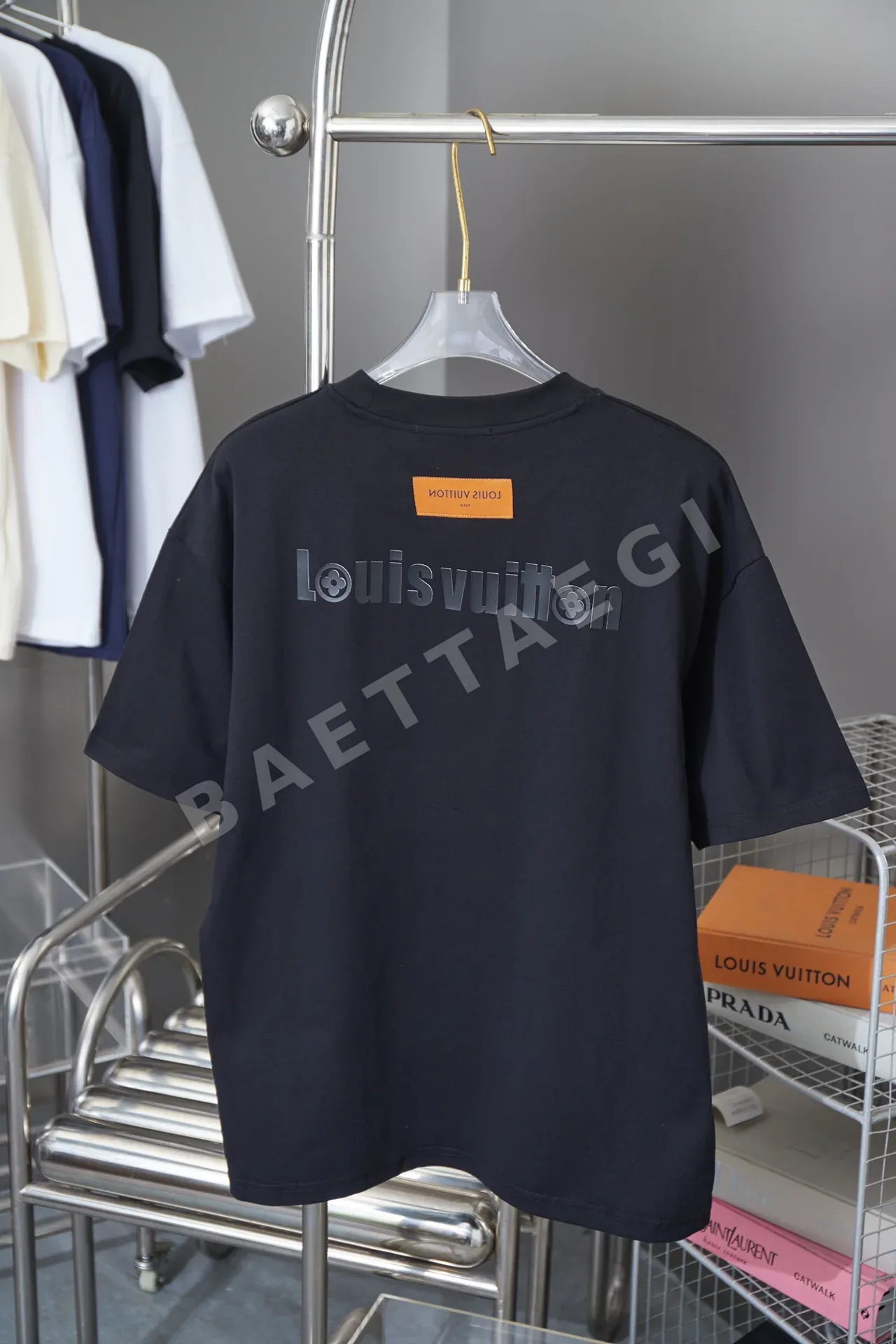 루이비통 남성 반팔 티셔츠 상세 이미지 2