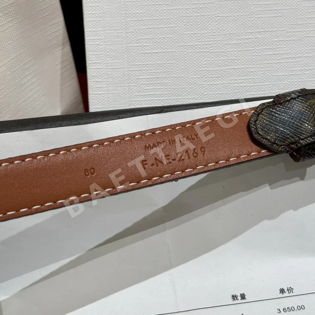셀린느 트리옴프 양면 카프스킨 벨트 상세 이미지 9