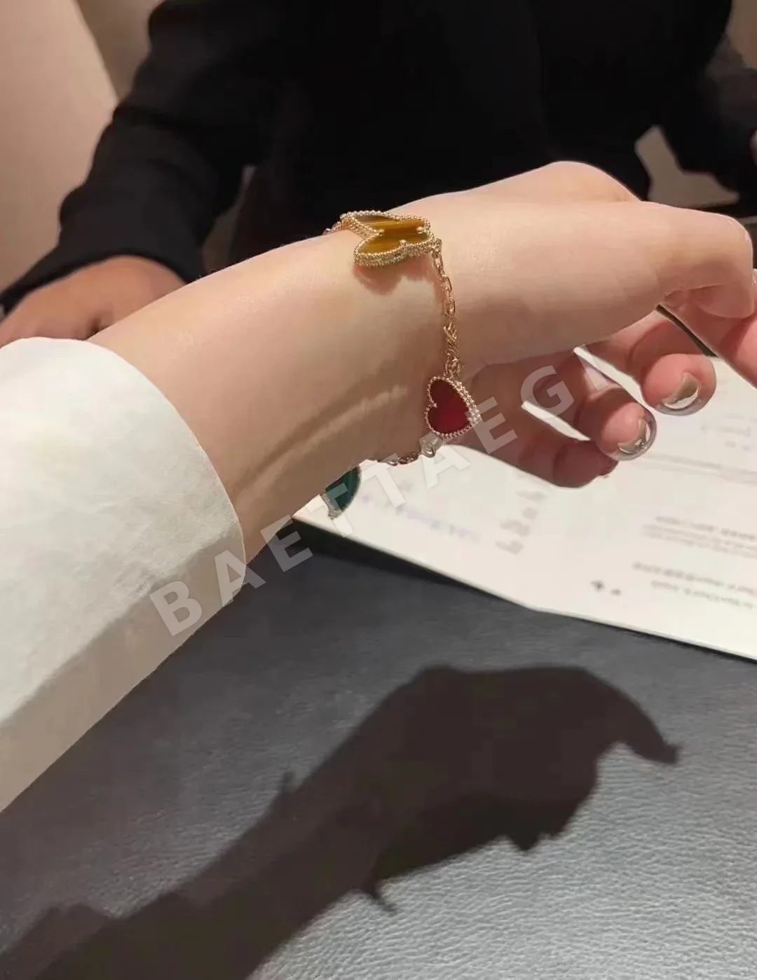 반클리프앤아펠 럭키 브레이슬릿 팔찌 상세 이미지 6
