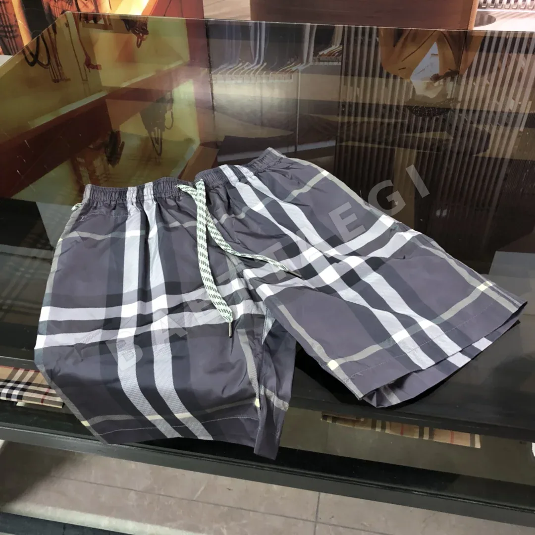 버버리 클래식 체크 메시 반바지 136792