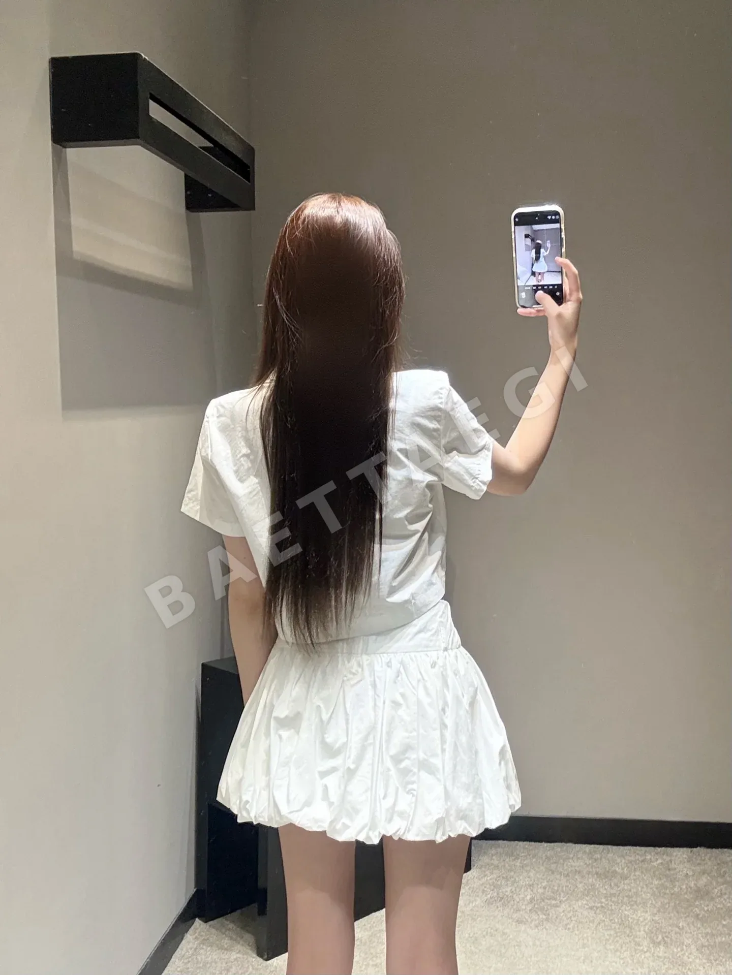 미우미우 화이트 문라이트 튤립 스커트 원피스 상세 이미지 9