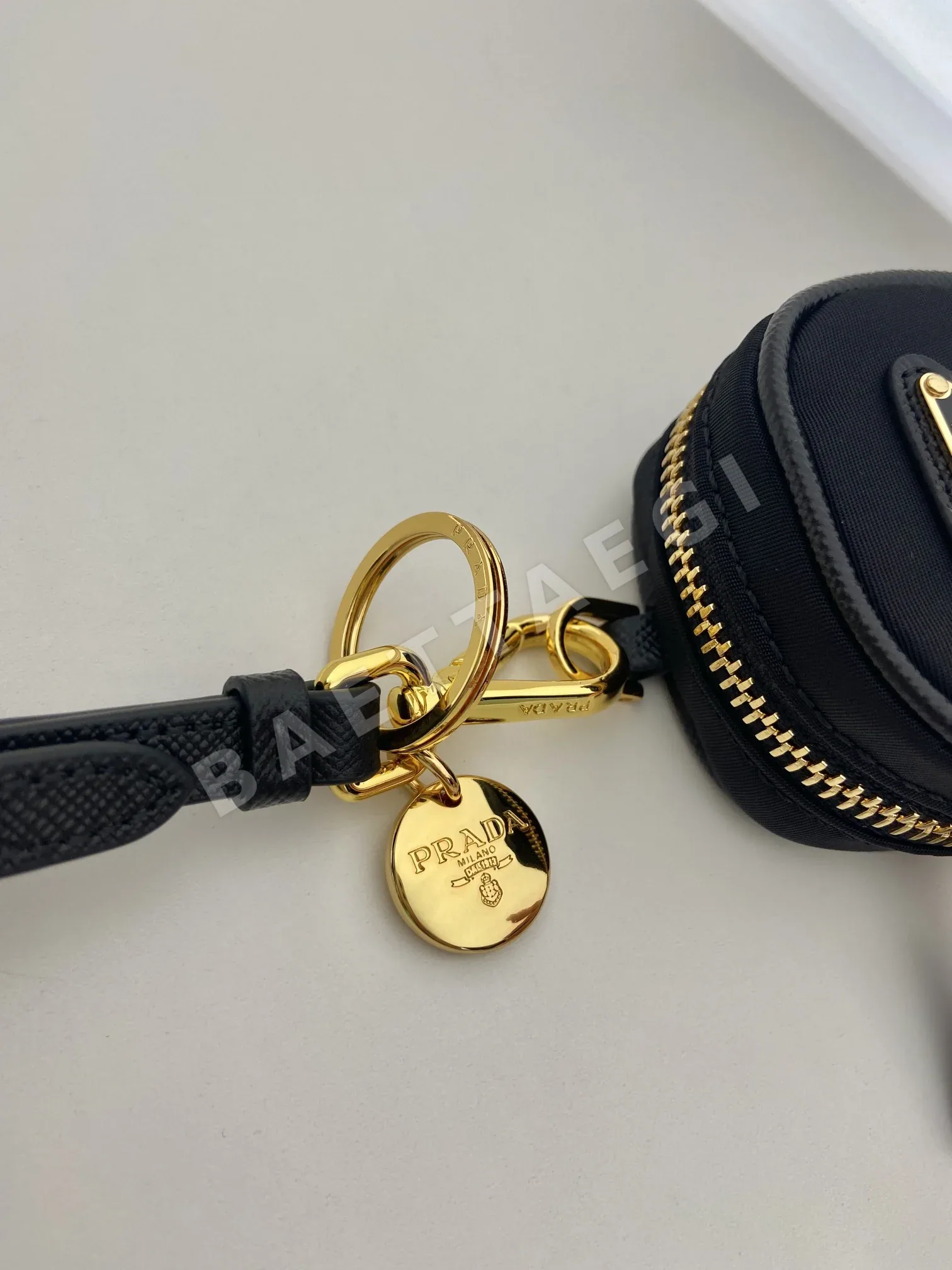 프라다 리나일론 미니 파우치 1TT200 상세 이미지 6