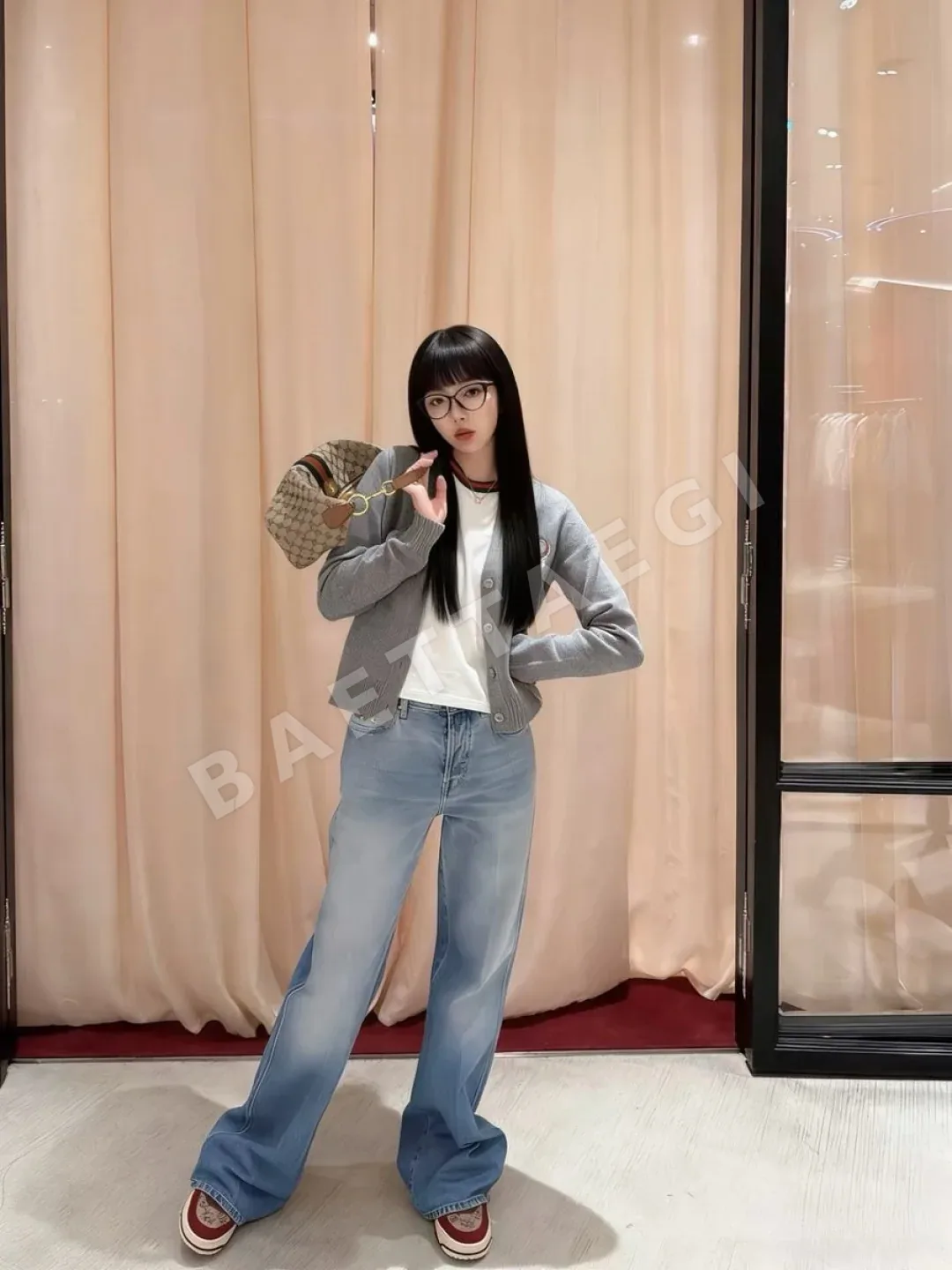 구찌 화이트 하이웨이스트 플레어 와이드 데님 91375