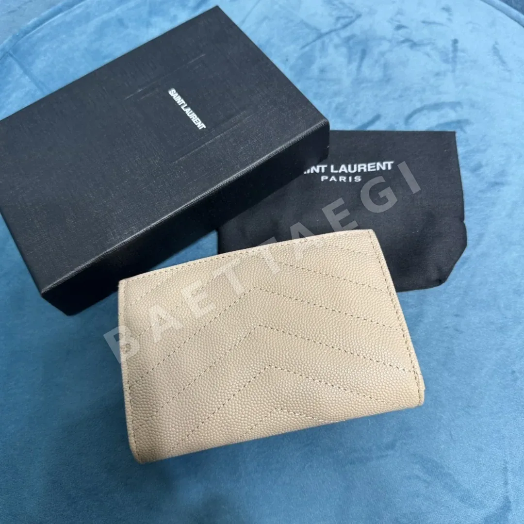생로랑 캐비어 가죽 YSL 로고 지갑 상세 이미지 2