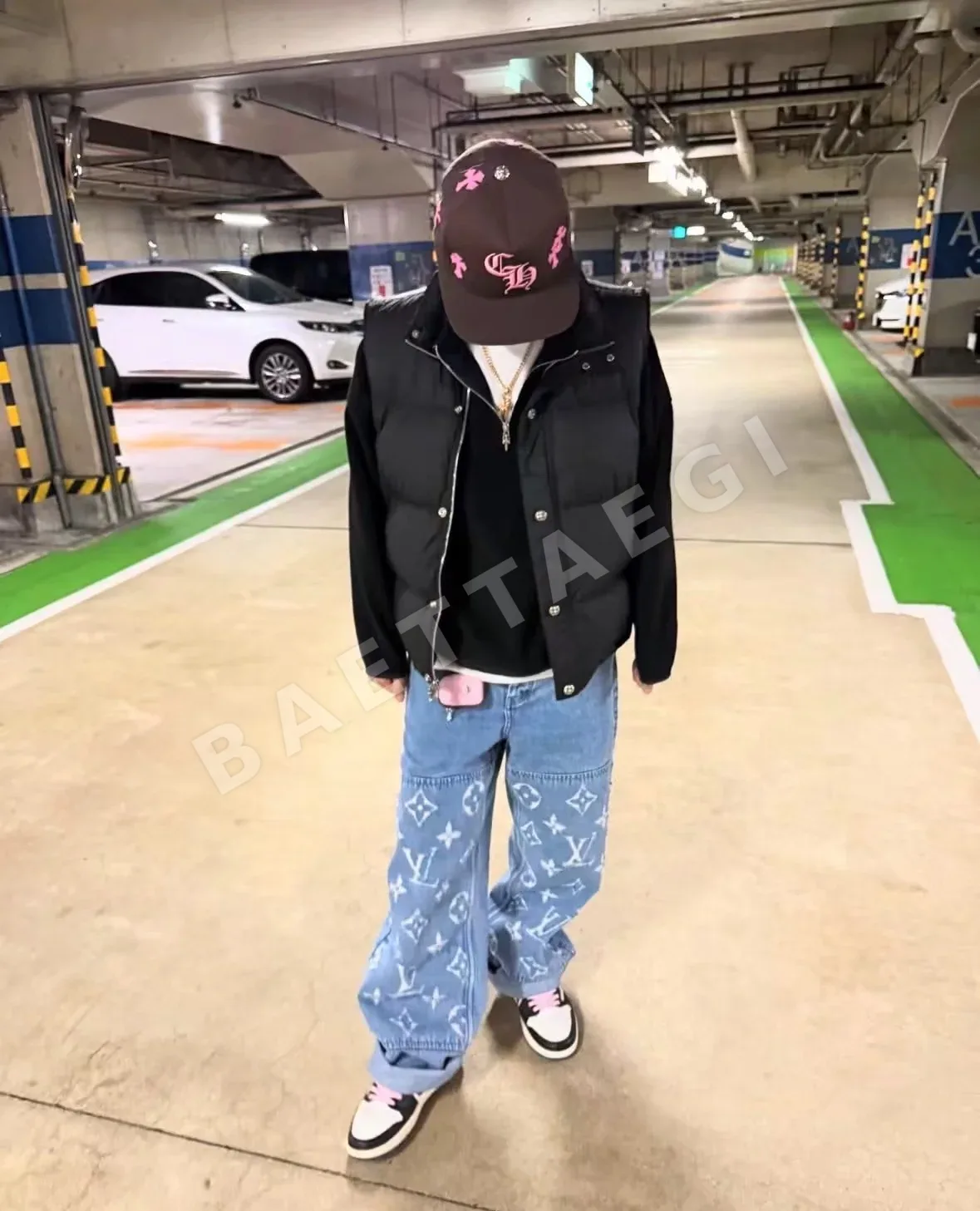 크롬하츠 올로고 블랙 다운베스트 남성 조끼 상세 이미지 4