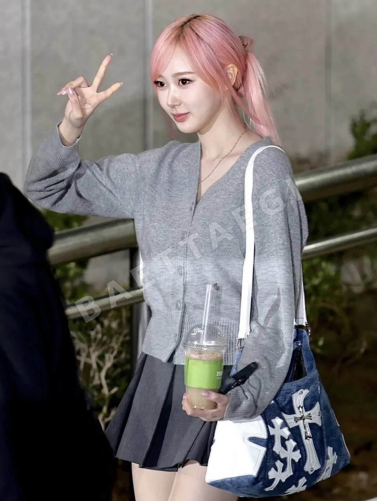 크롬하츠 카우보이 크로스 데님 가방 상세 이미지 13