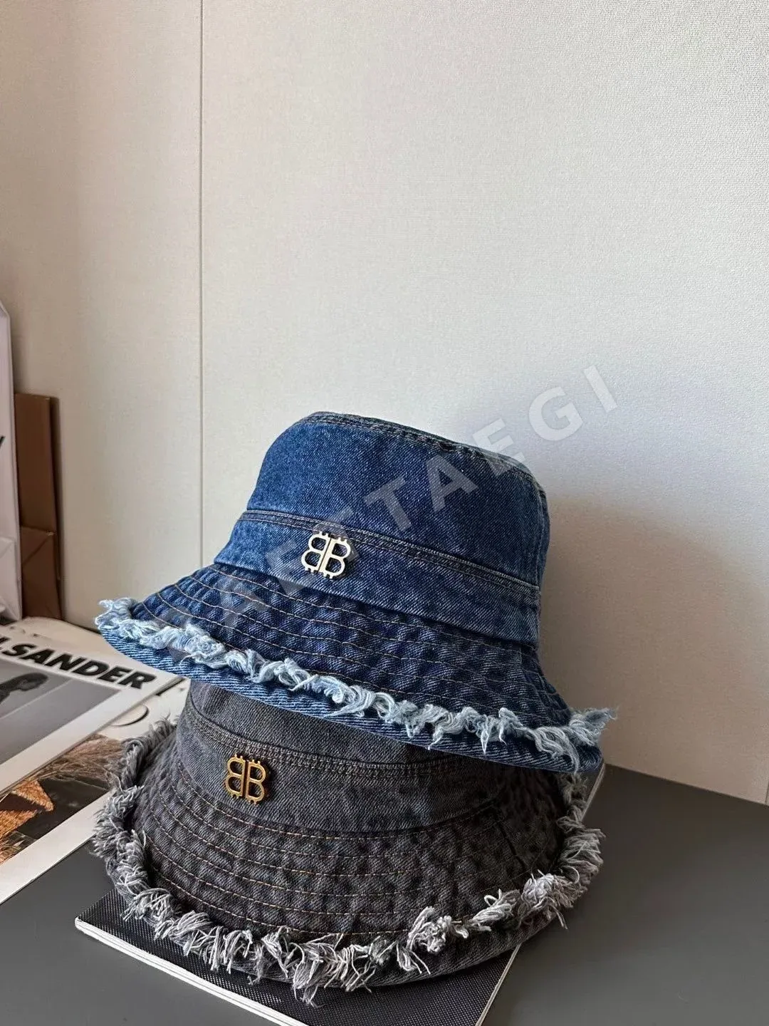발렌시아가 워시드 데님 버킷햇 상세 이미지 6