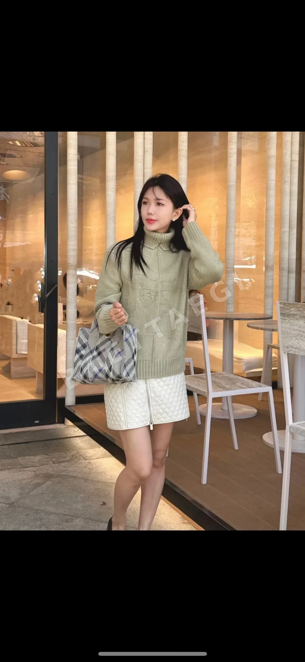 버버리 가방 상세 이미지 3