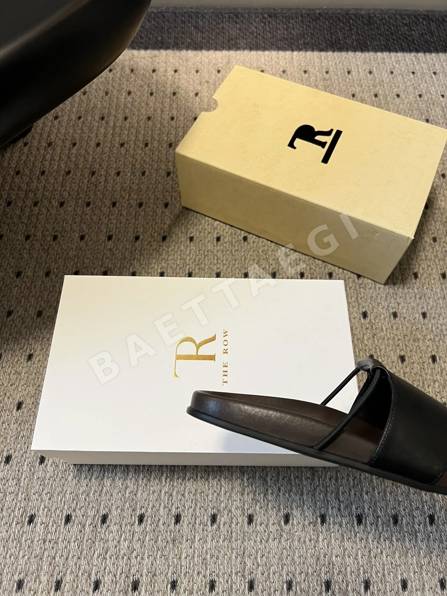 더로우 원스트랩 미니멀 샌들 상세 이미지 9