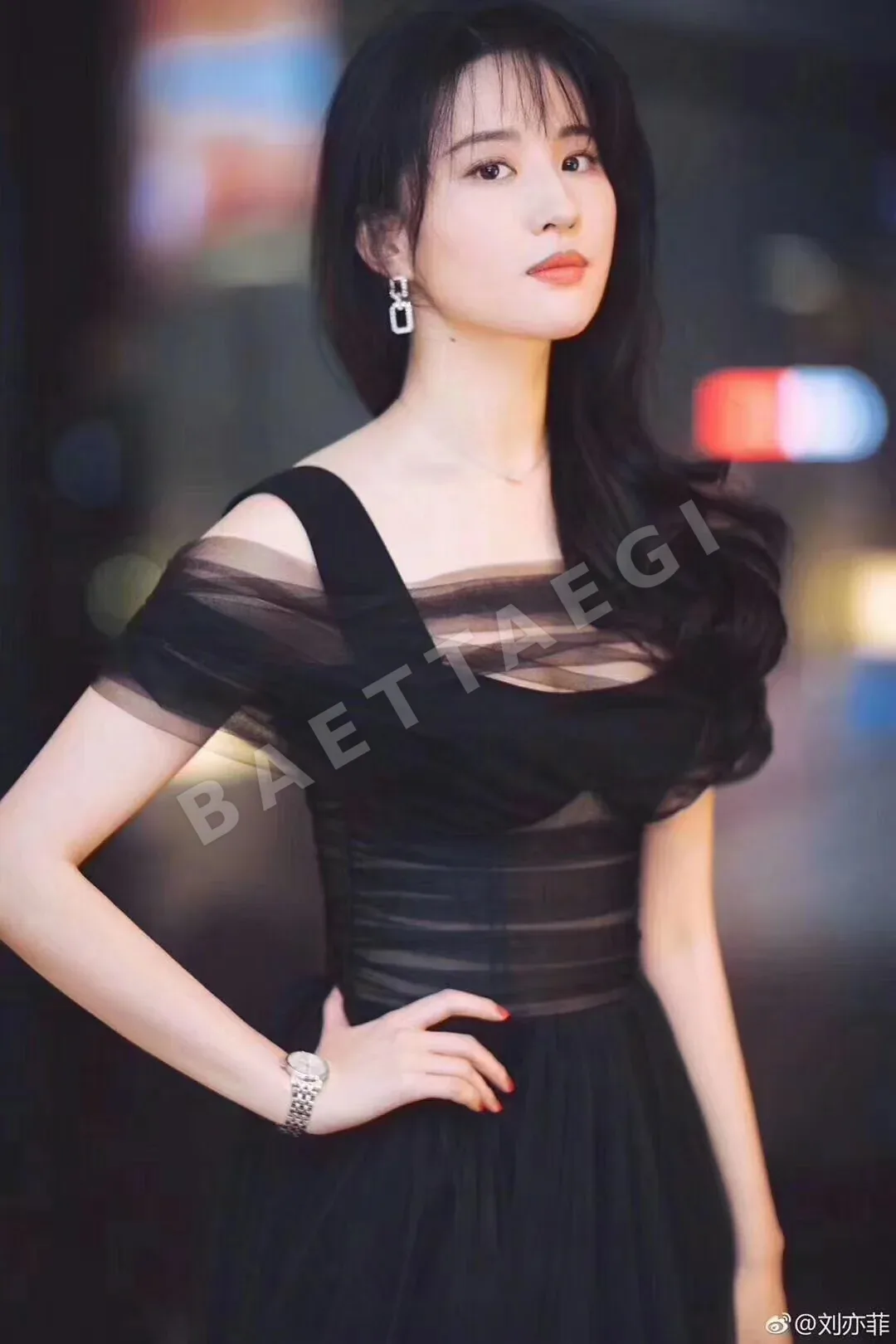 해리윈스턴 다이아몬드 스털링실버 귀걸이 상세 이미지 9