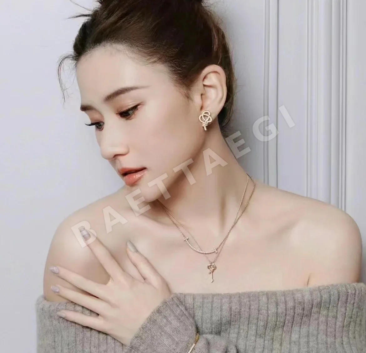 티파니 T 노트 키 18K 골드 다이아몬드 목걸이 70866