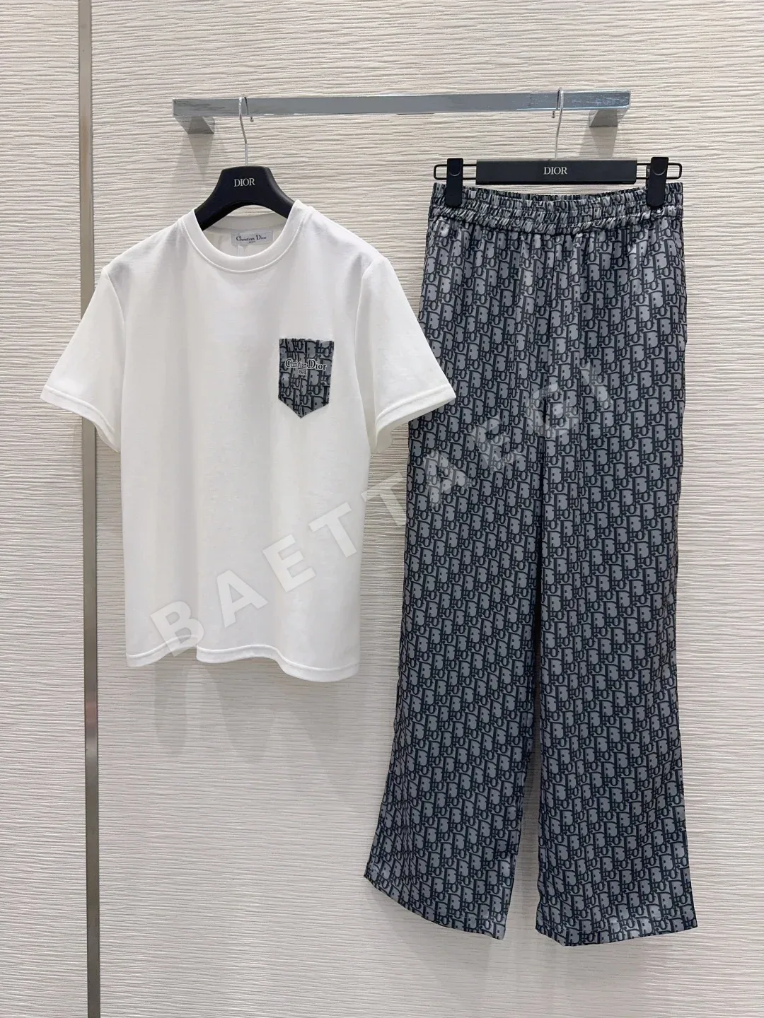 디올 새틴 프린트 로고 여성 바지 92270