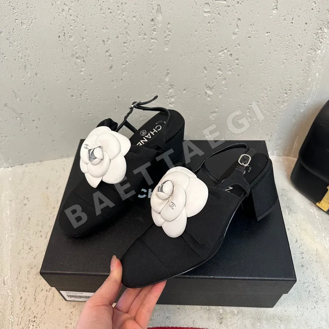 샤넬 까멜리아 플랫 샌들 3569 상세 이미지 3