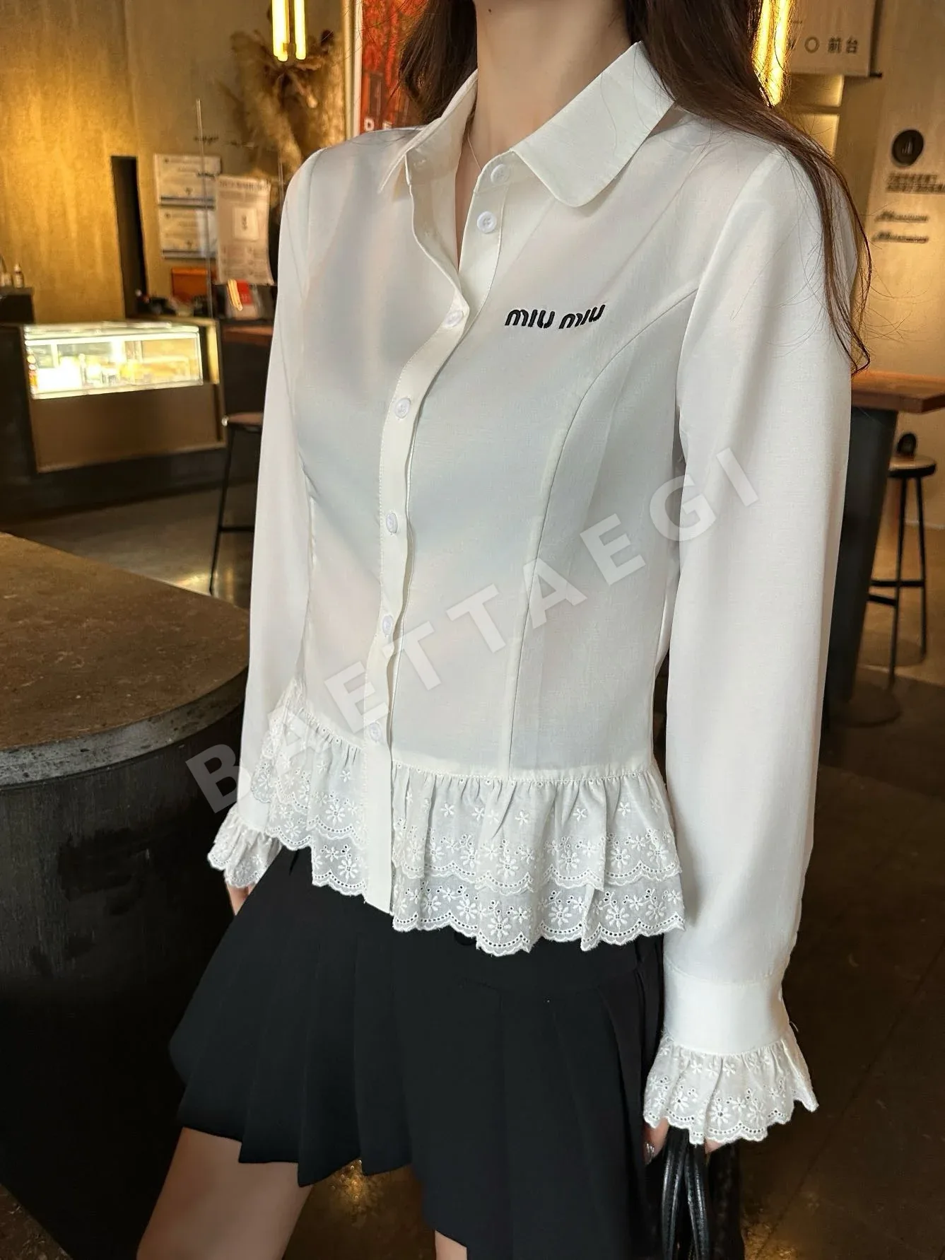 미우미우 슬림핏 여성용 긴팔 셔츠 24845