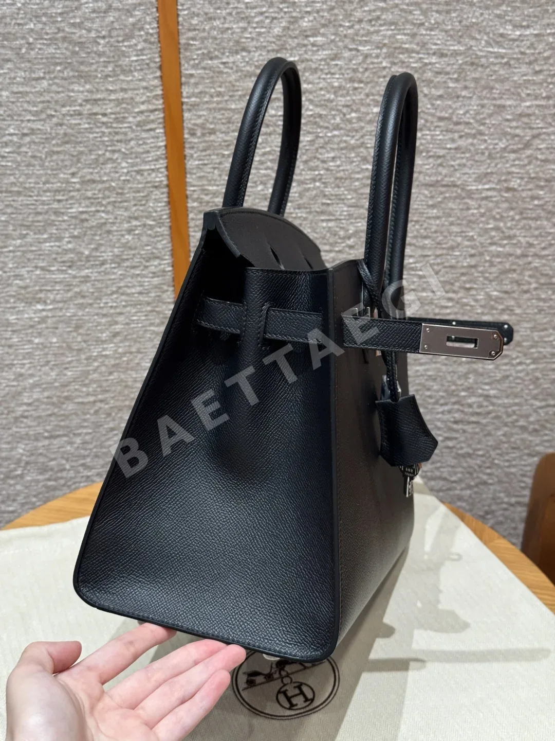 에르메스 버킨 30 cm 블랙 가방 상세 이미지 6
