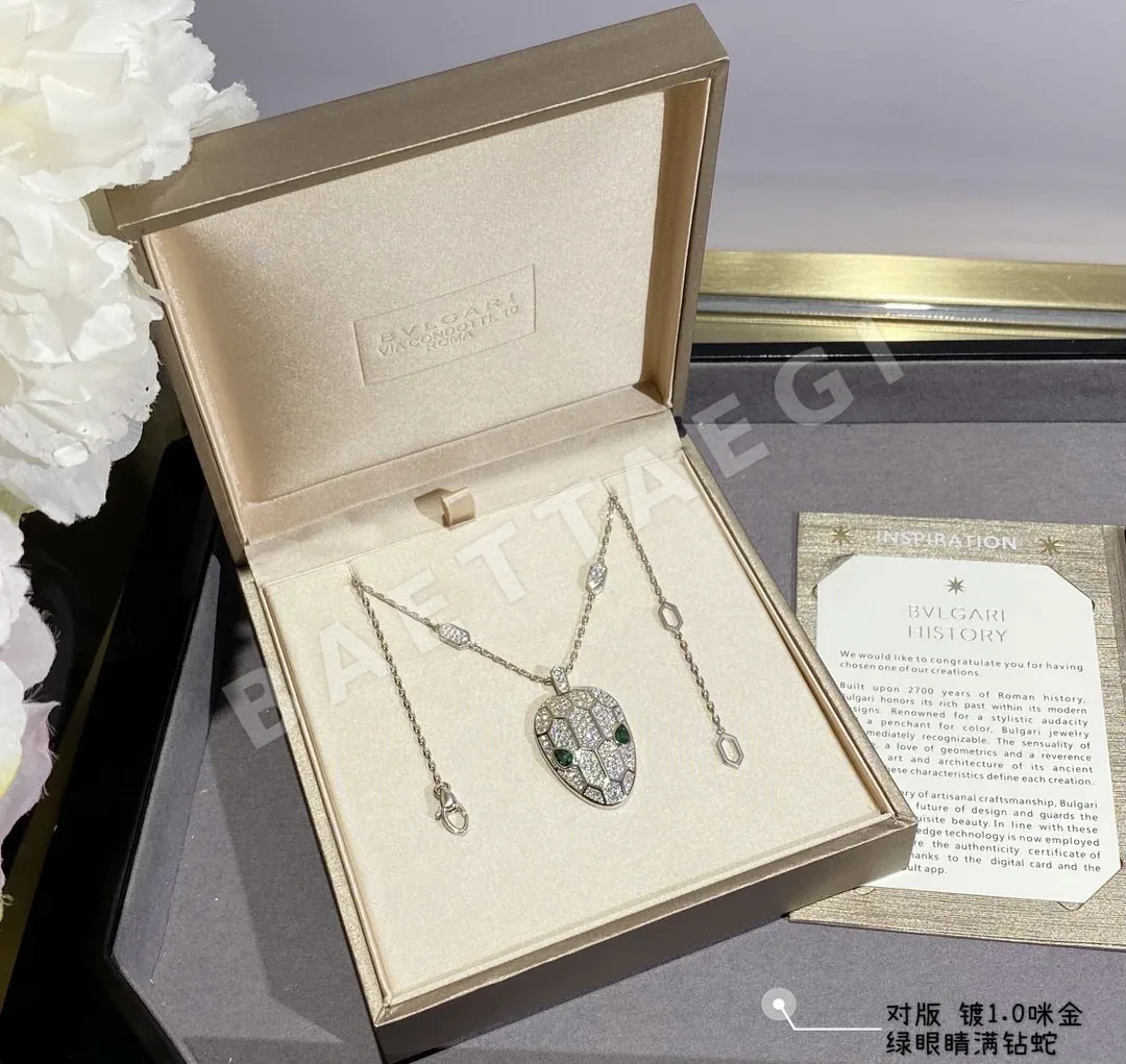 불가리 골드 도금 다이아몬드 스네이크 목걸이 상세 이미지 8