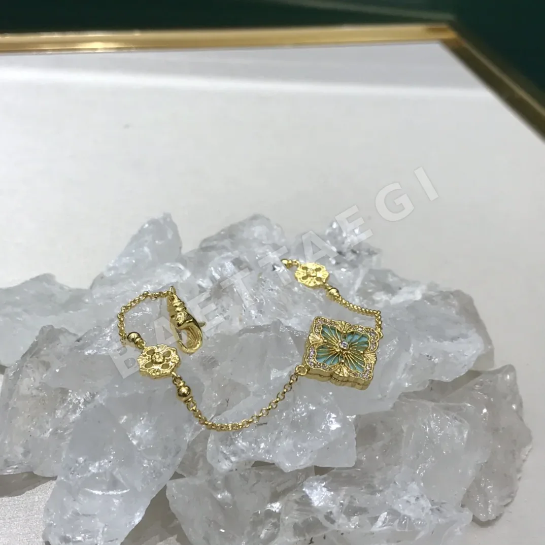 부첼라티 오페라 시리즈 그린 에나멜 네 잎 클로버 팔찌 상세 이미지 3