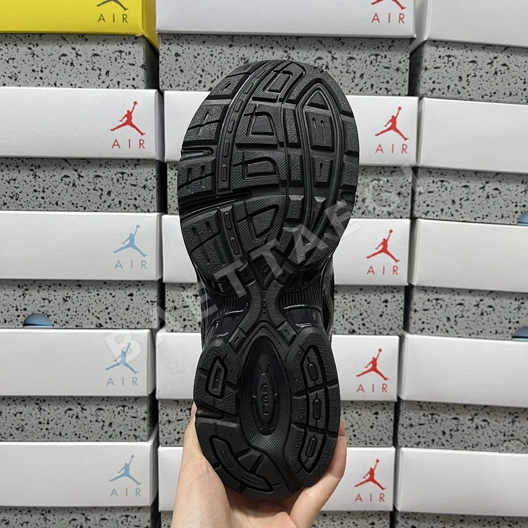 아식스 [VP] 젤 1130 1201A256-002 200315 Asics Gel-1130 Black Graphite Grey 상세 이미지 4
