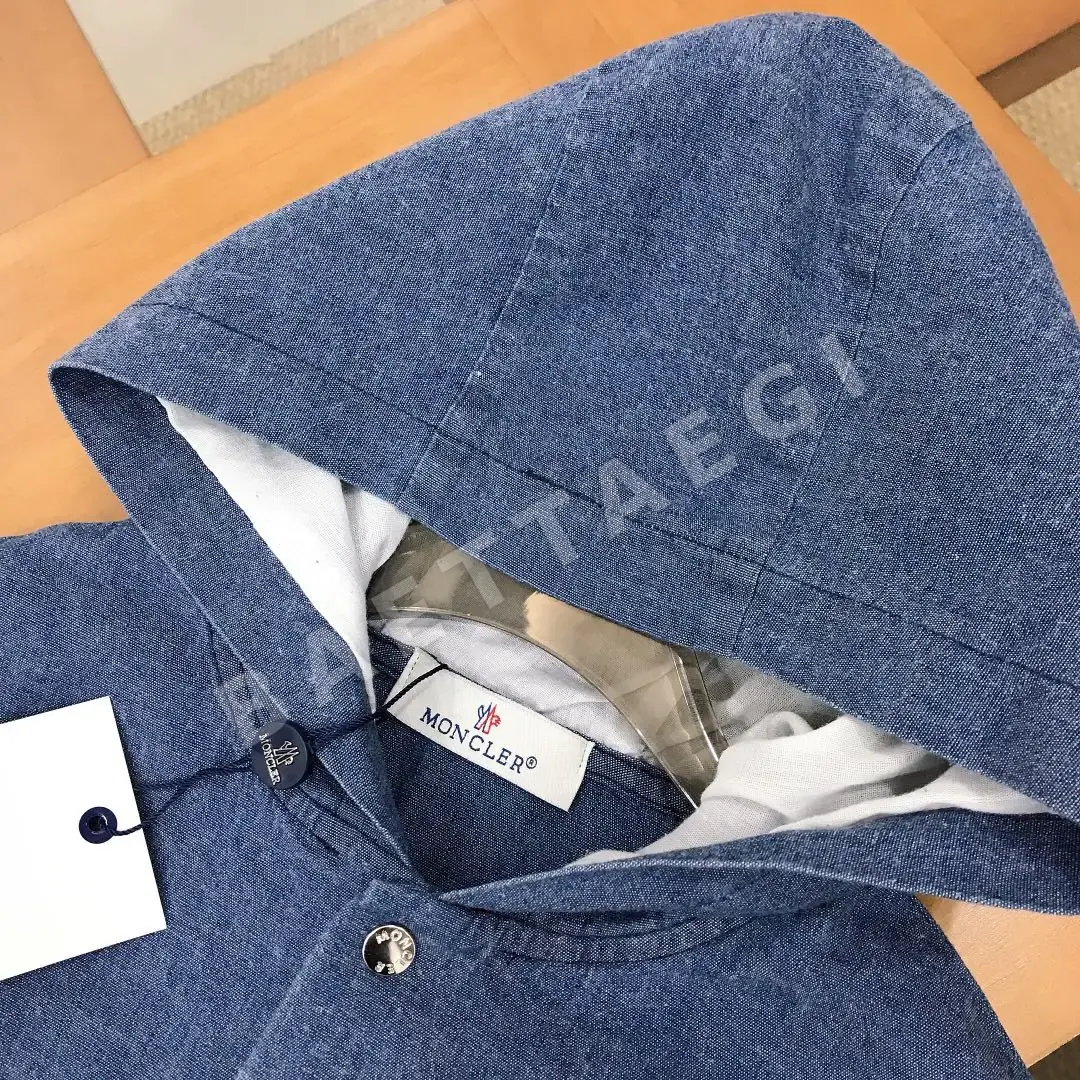 몽클레르 후드 MC 로고 자수 키즈 데님 재킷 상세 이미지 3