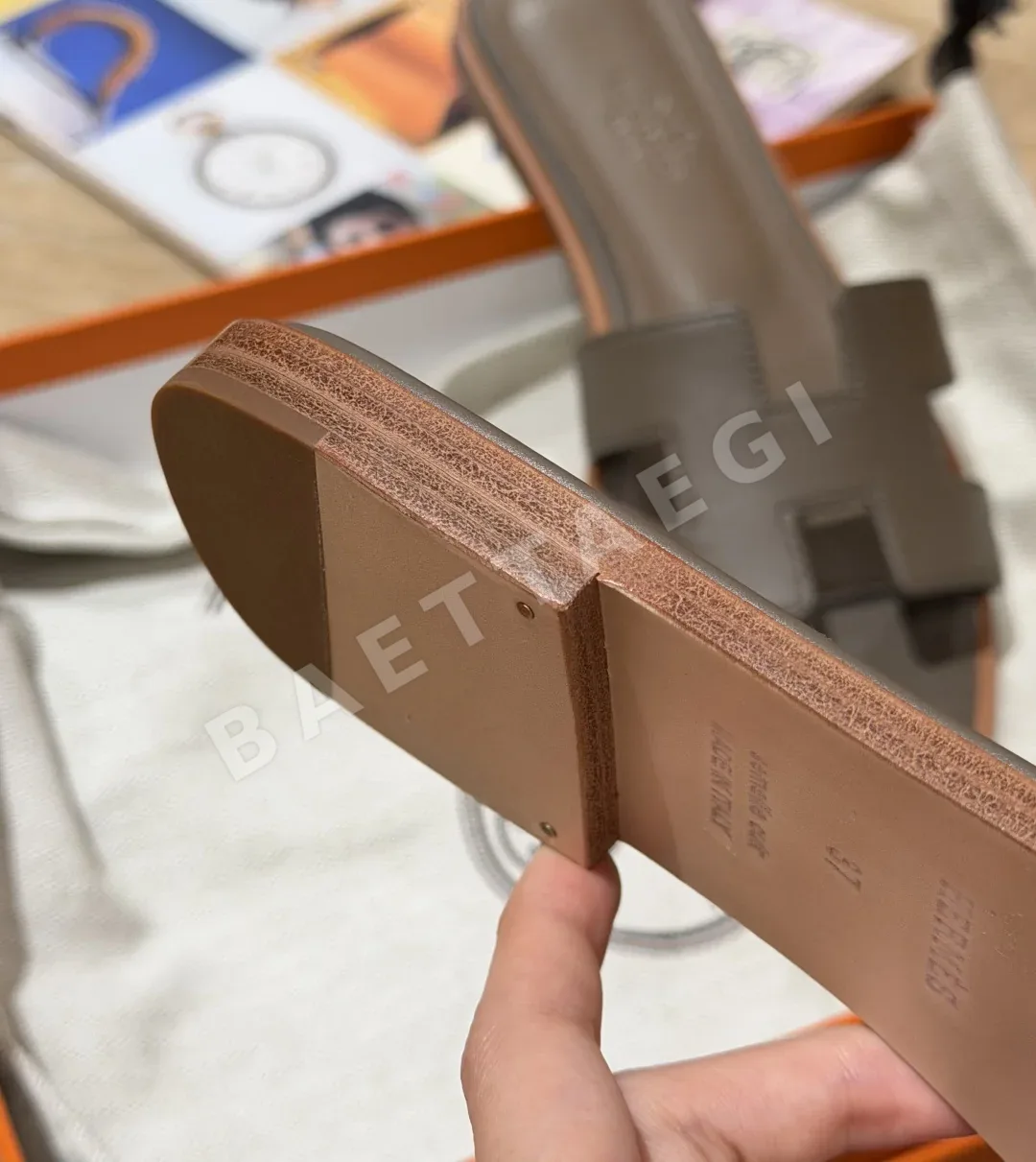 에르메스 오란 샌들 Leather 클래식 H 컷아웃 상세 이미지 7