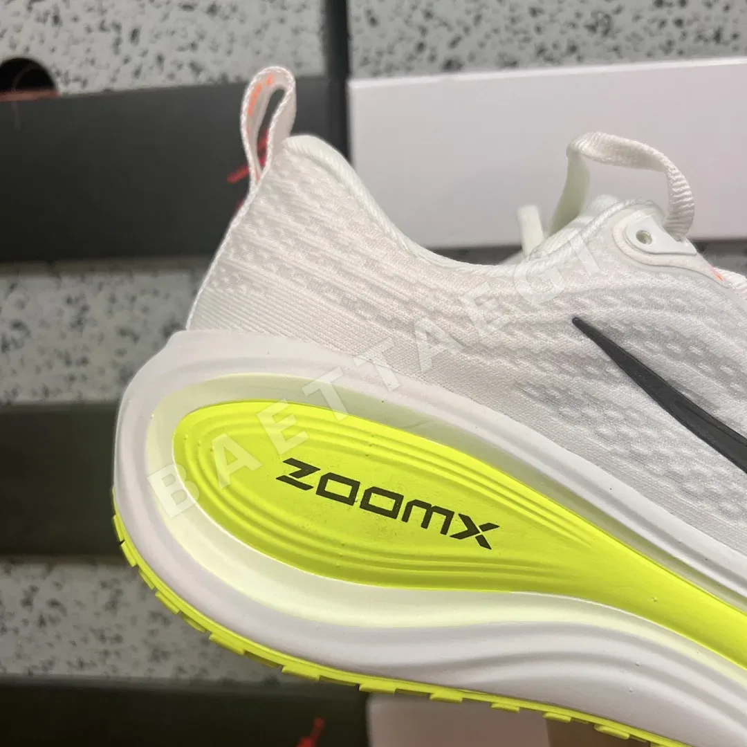 나이키 [XY] 보메로 플러스 HV8150-120 201266 Nike Vomero Plus White Barely Volt Black 상세 이미지 7