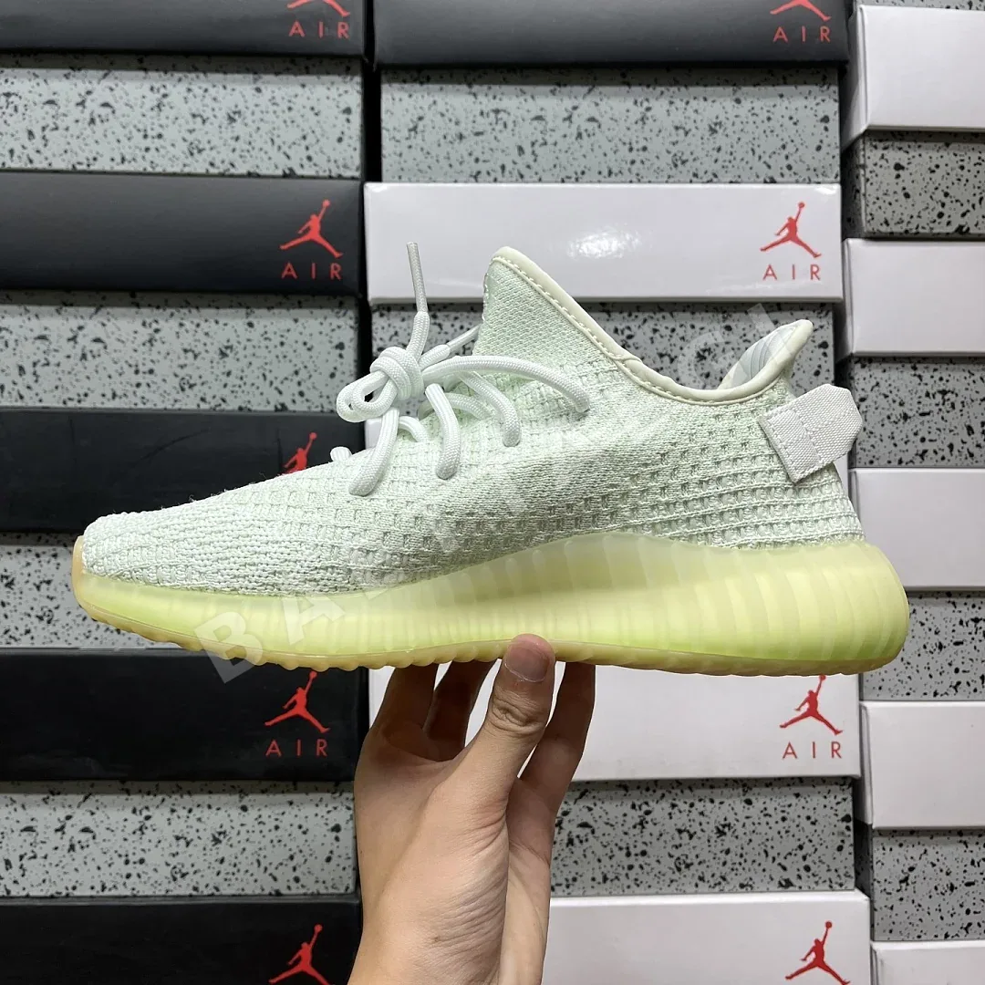 아디다스 [XQ] 이지 부스트 350 V2 EG7491 200780 Adidas Yeezy Boost 350 V2 Hyperspace 상세 이미지 9