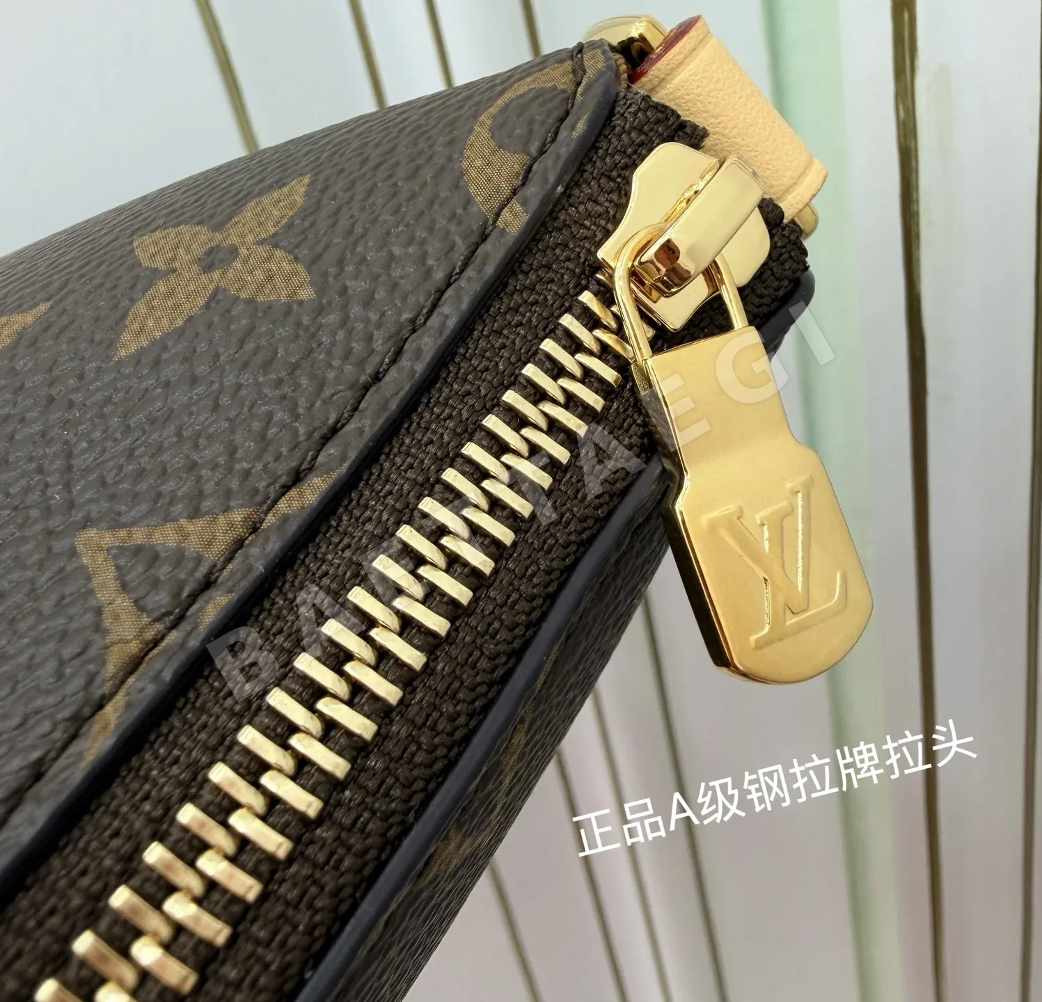 루이비통 다이아몬드 패턴 천연가죽 가방 M29099 상세 이미지 9