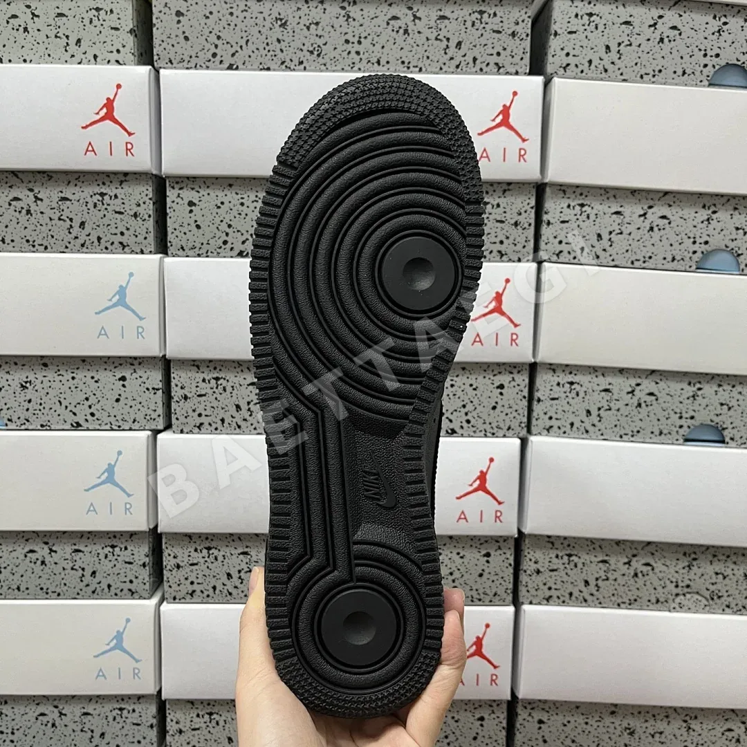 나이키 [MAX] 에어 포스 1 로우 CU9225-001 201086 Nike Air Force 1 Low Supreme Black 상세 이미지 7
